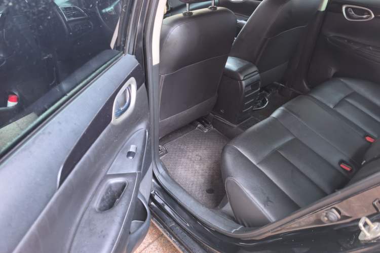 Used Nissan Sylphy 2021 Classic 1.6XL Manual Luxury Edition Left Rear Seat