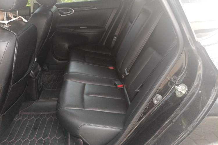 Used Nissan Sylphy 2021 Classic 1.6XL Manual Luxury Edition Left Rear Seat