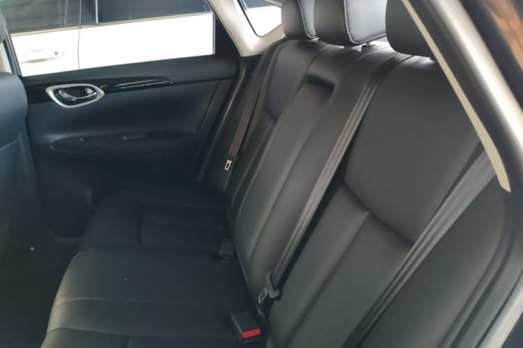 Used Nissan Sylphy 2021 Classic 1.6XL CVT Luxury Edition Left Rear Seat