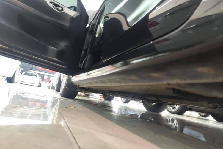 Used Nissan Sylphy 2021 Classic 1.6XL CVT Luxury Edition Left Side Sill