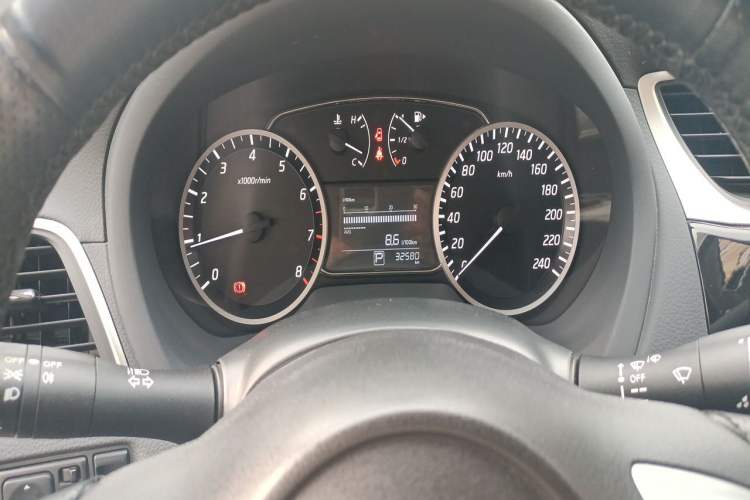 Used Nissan Sylphy 2021 Classic 1.6XE CVT Comfort Edition Odometer Close Up