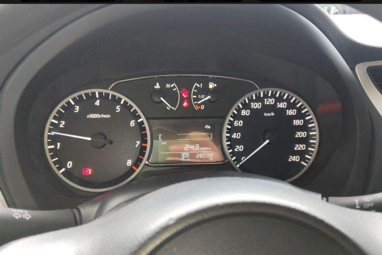 Used Nissan Sylphy 2021 Classic 1.6XE CVT Comfort Edition Odometer Close Up