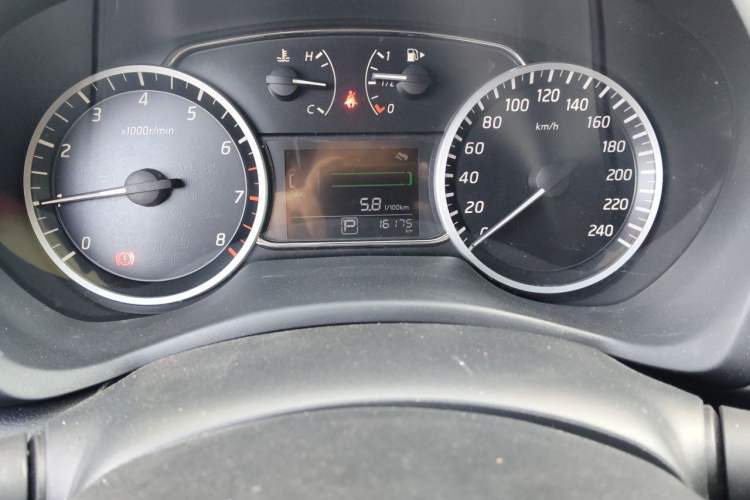 Used Nissan Sylphy 2021 Classic 1.6XE CVT Comfort Edition Odometer Close Up