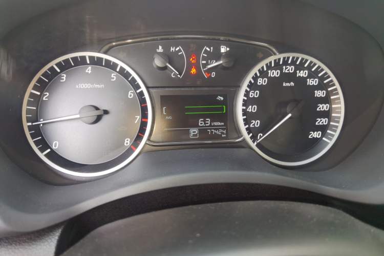 Used Nissan Sylphy 2021 Classic 1.6XL CVT Luxury Edition Odometer Close Up