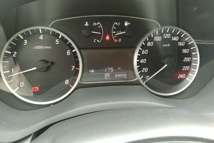 Used Nissan Sylphy 2021 Classic 1.6XE CVT Comfort Edition Odometer Close Up