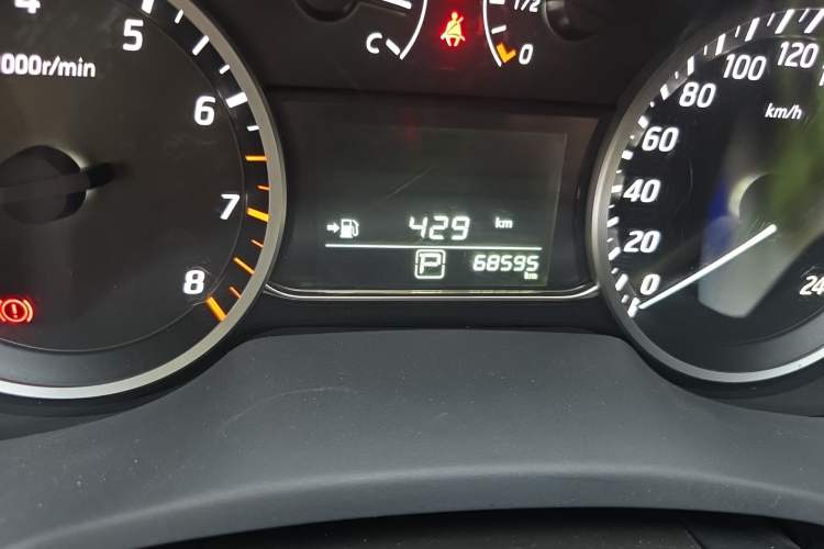 Used Nissan Sylphy 2021 Classic 1.6XL CVT Luxury Edition Odometer Close Up