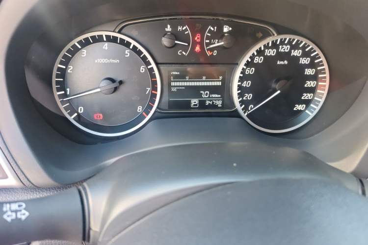 Used Nissan Sylphy 2021 Classic 1.6XL CVT Luxury Edition Odometer Close Up