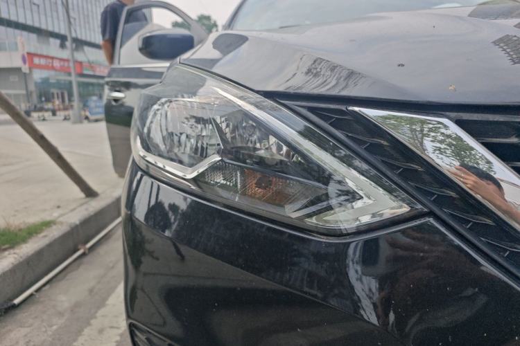 Used Nissan Sylphy 2021 Classic 1.6XL CVT Luxury Edition Right Front Headlight