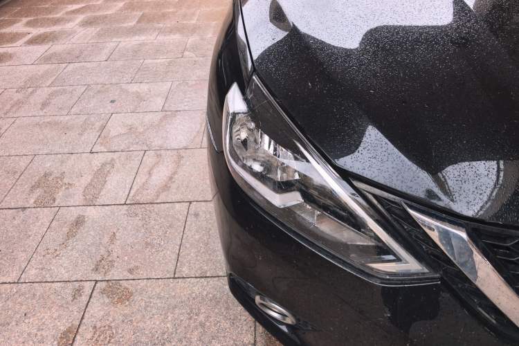 Used Nissan Sylphy 2021 Classic 1.6XL Manual Luxury Edition Right Front Headlight