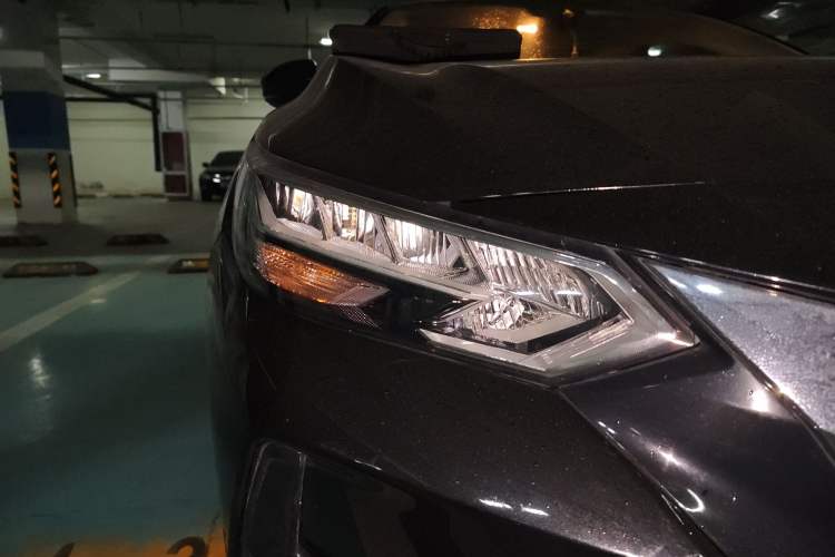 Used Nissan Sylphy 2021 1.6L XL CVT Enjoyment Edition Right Front Headlight