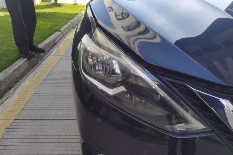 Used Nissan Sylphy 2021 Classic 1.6XL CVT Luxury Edition Right Front Headlight