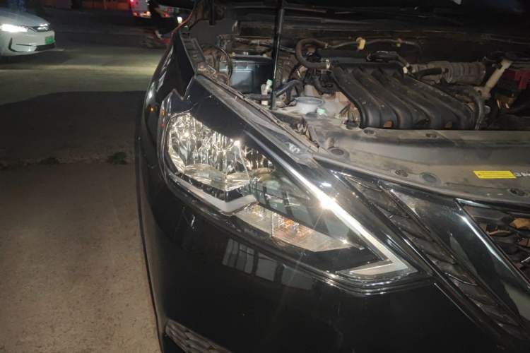 Used Nissan Sylphy 2021 Classic 1.6XE Manual Comfort Edition Right Front Headlight