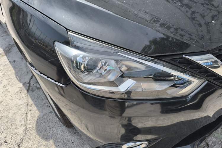 Used Nissan Sylphy 2021 Classic 1.6XL CVT Luxury Edition Right Front Headlight