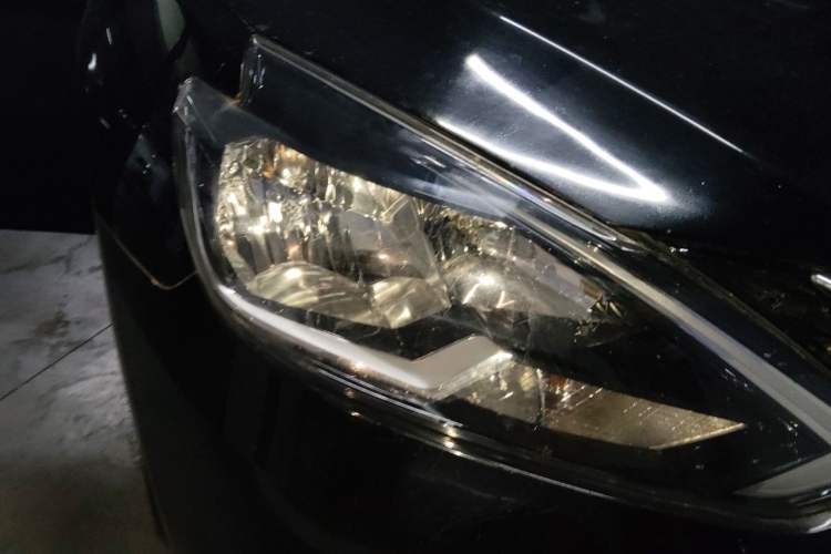 Used Nissan Sylphy 2021 Classic 1.6XE CVT Comfort Edition Right Front Headlight