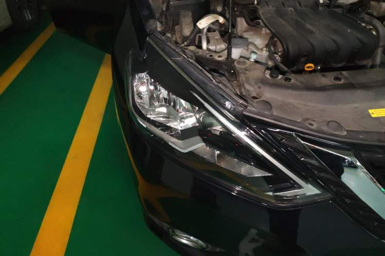 Used Nissan Sylphy 2021 Classic 1.6XL CVT Luxury Edition Right Front Headlight