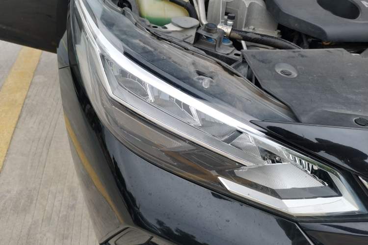 Used Nissan Sylphy 2021 1.6L XL CVT Enjoyment Edition Right Front Headlight