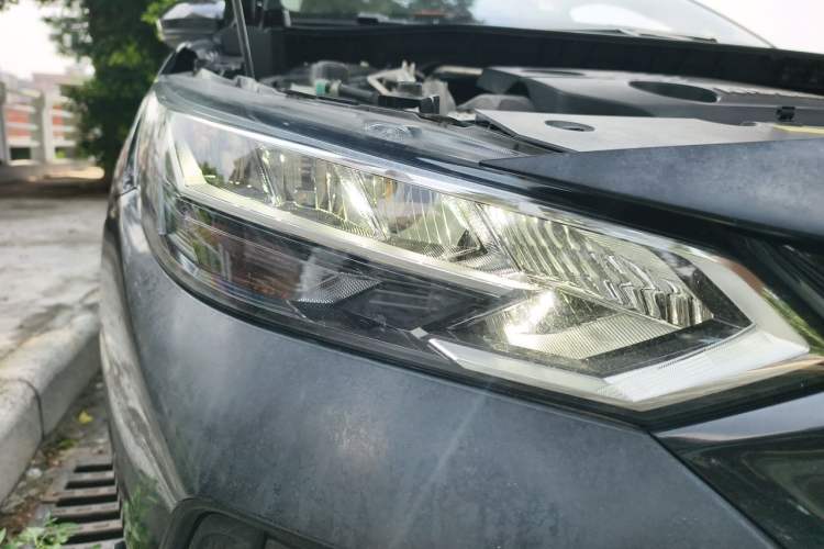 Used Nissan Sylphy 2021 1.6L XL CVT Enjoyment Edition Right Front Headlight