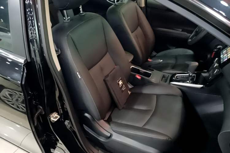 Used Nissan Sylphy 2021 Classic 1.6XL CVT Luxury Edition Right Front Seat