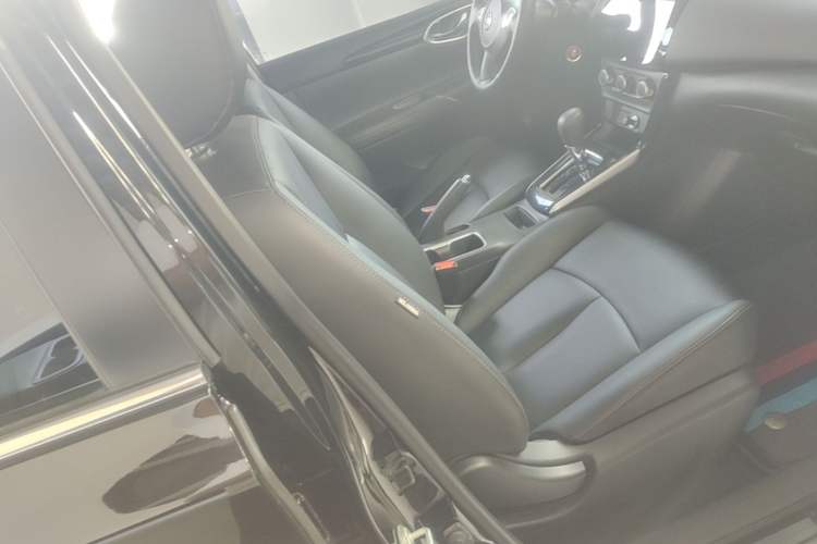 Used Nissan Sylphy 2021 Classic 1.6XL CVT Luxury Edition Right Front Seat