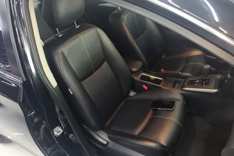 Used Nissan Sylphy 2021 Classic 1.6XE CVT Comfort Edition Right Front Seat