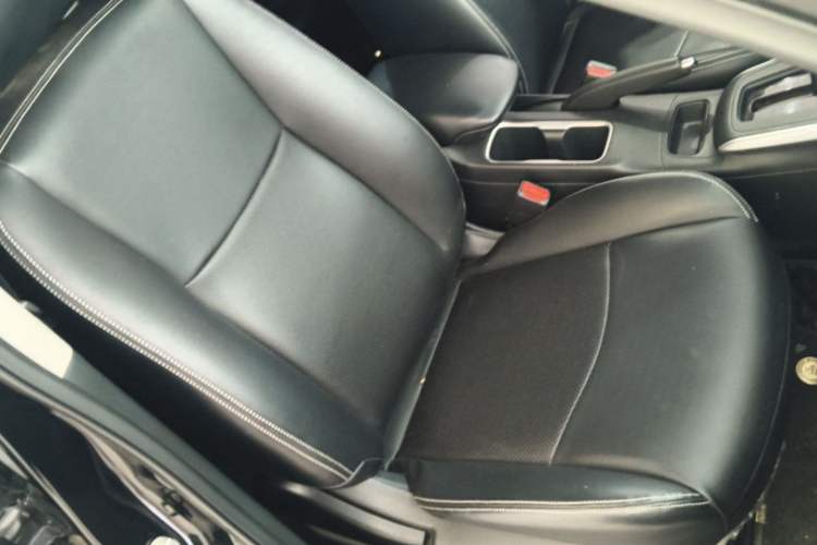 Used Nissan Sylphy 2021 Classic 1.6XE CVT Comfort Edition Right Front Seat