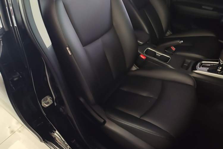 Used Nissan Sylphy 2021 Classic 1.6XL CVT Luxury Edition Right Front Seat