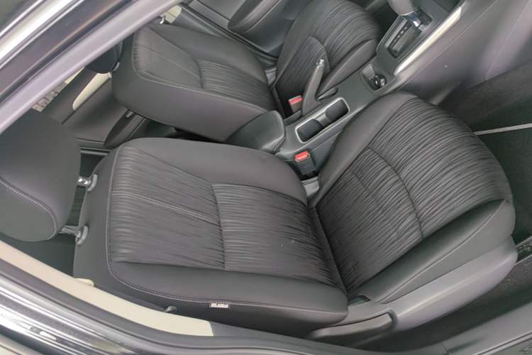 Used Nissan Sylphy 2021 Classic 1.6XE CVT Comfort Edition Right Front Seat