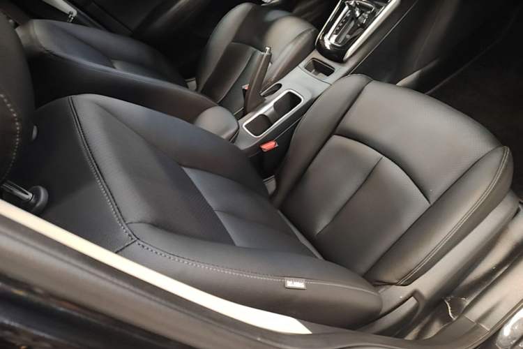 Used Nissan Sylphy 2021 Classic 1.6XL CVT Luxury Edition Right Front Seat