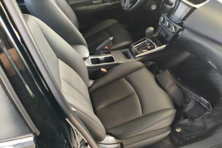 Used Nissan Sylphy 2021 Classic 1.6XL CVT Luxury Edition Right Front Seat