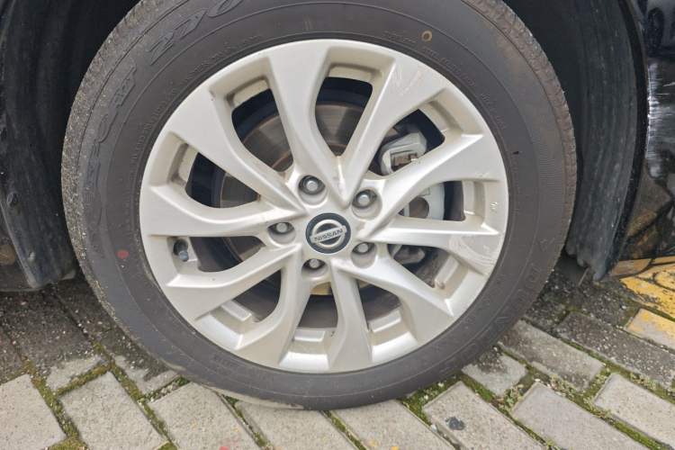 Used Nissan Sylphy 2021 Classic 1.6XL CVT Luxury Edition Right Front Wheel Hub