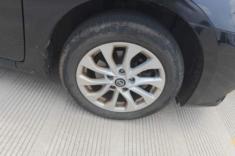 Used Nissan Sylphy 2021 Classic 1.6XL Manual Luxury Edition Right Front Wheel Hub