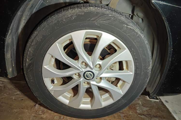 Used Nissan Sylphy 2021 Classic 1.6XL CVT Luxury Edition Right Front Wheel Hub
