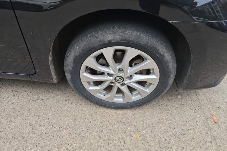 Used Nissan Sylphy 2021 Classic 1.6XL CVT Luxury Edition Right Front Wheel Hub