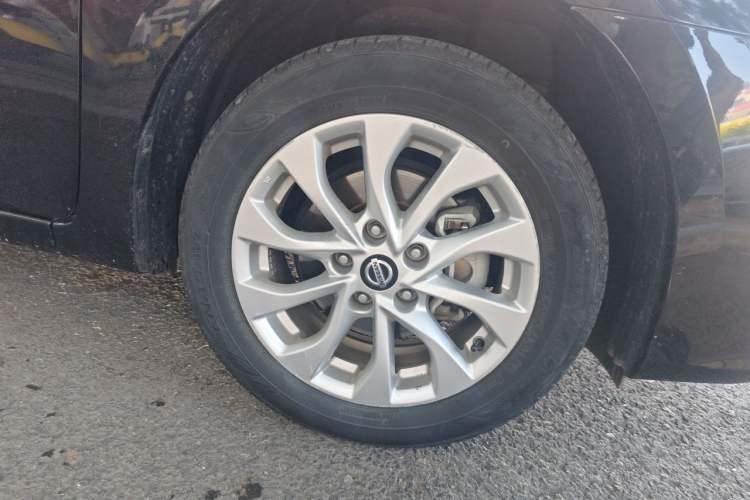 Used Nissan Sylphy 2021 Classic 1.6XL CVT Luxury Edition Right Front Wheel Hub