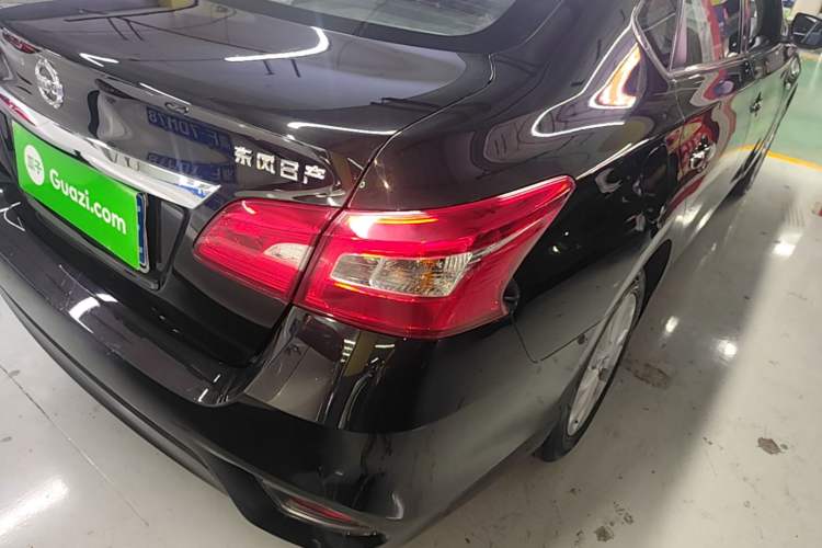 Used Nissan Sylphy 2021 Classic 1.6XL CVT Luxury Edition Right Rear Taillight