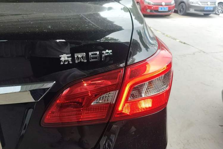 Used Nissan Sylphy 2021 Classic 1.6XL CVT Luxury Edition Right Rear Taillight