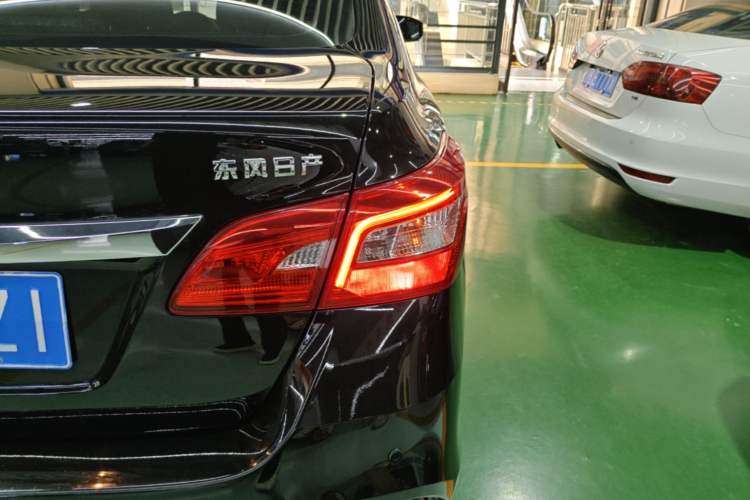 Used Nissan Sylphy 2021 Classic 1.6XL CVT Luxury Edition Right Rear Taillight