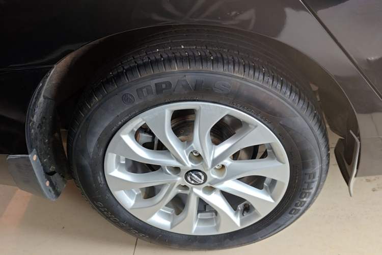 Used Nissan Sylphy 2021 Classic 1.6XL CVT Luxury Edition Right Rear Wheel Hub