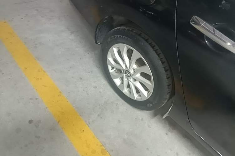 Used Nissan Sylphy 2021 Classic 1.6XL CVT Luxury Edition Right Rear Wheel Hub