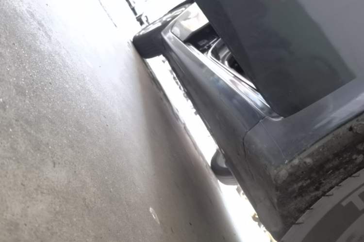 Used Nissan Sylphy 2021 Classic 1.6XL CVT Luxury Edition Right Side Sill