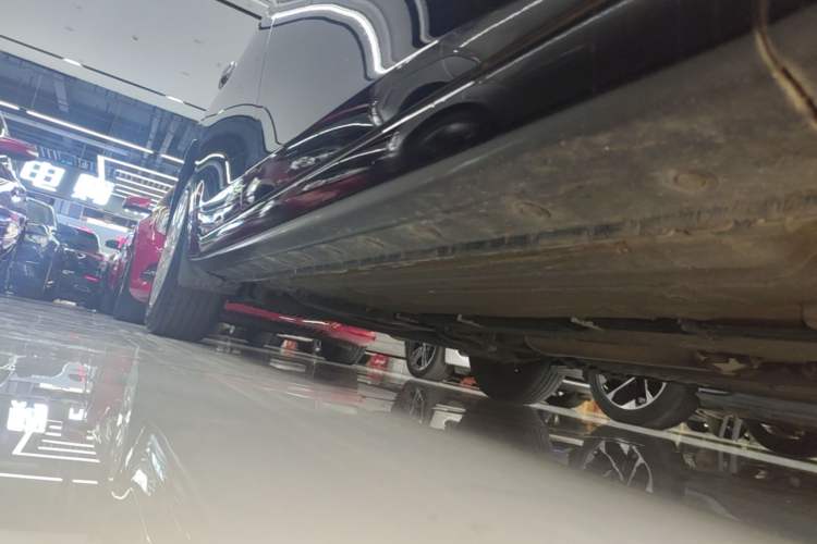 Used Nissan Sylphy 2021 Classic 1.6XE CVT Comfort Edition Right Side Sill