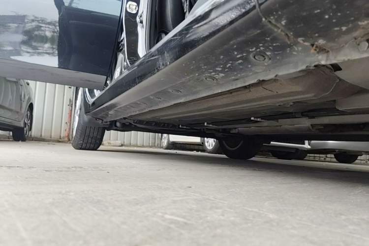 Used Nissan Sylphy 2021 Classic 1.6XL CVT Luxury Edition Right Side Sill