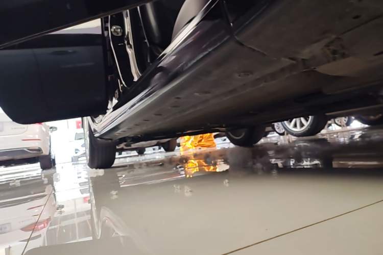 Used Nissan Sylphy 2021 Classic 1.6XL CVT Luxury Edition Right Side Sill
