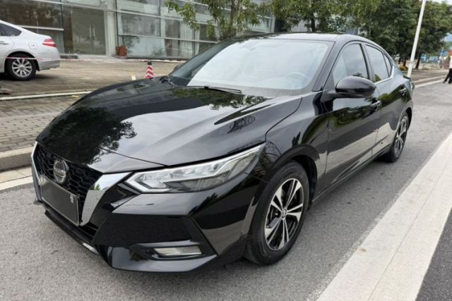 Ojetý Nissan Sylphy 2021 1.6L XL CVT Enjoyment Edition