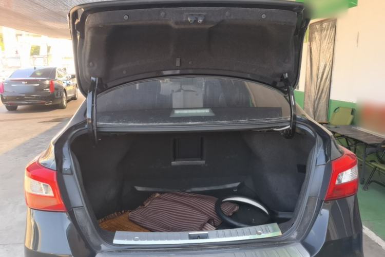 Used Nissan Sylphy 2021 Classic 1.6XL CVT Luxury Edition Trunk