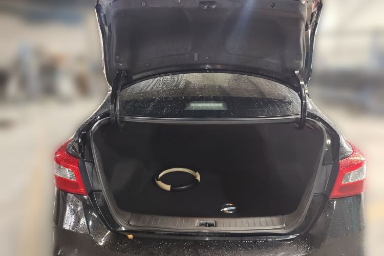 Used Nissan Sylphy 2021 Classic 1.6XE CVT Comfort Edition Trunk