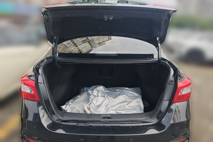 Used Nissan Sylphy 2021 Classic 1.6XL CVT Luxury Edition Trunk