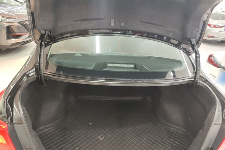 Used Nissan Sylphy 2021 Classic 1.6XL CVT Luxury Edition Trunk