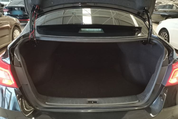 Used Nissan Sylphy 2021 Classic 1.6XL CVT Luxury Edition Trunk