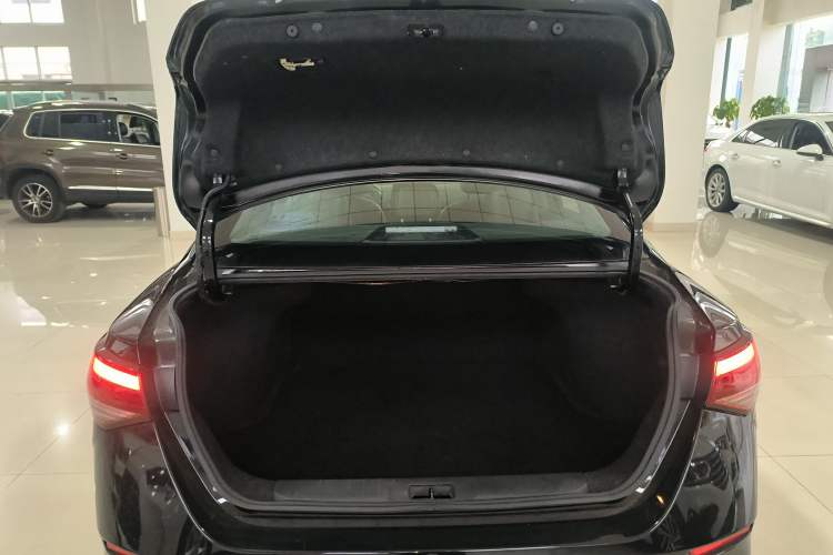 Used Nissan Sylphy 2021 1.6L XL CVT Enjoyment Edition Trunk
